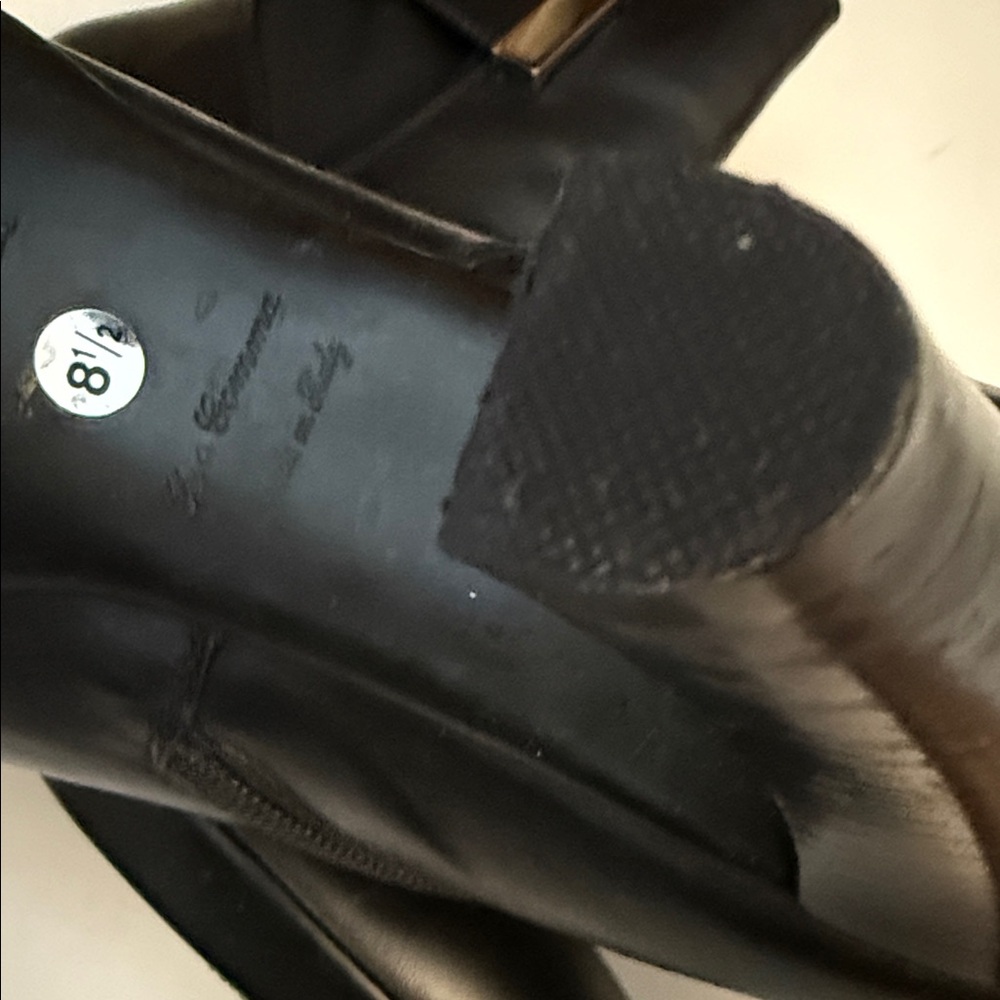 AQUATALIA Sleek Black Leather Heeled Boots - Picture 7 of 10